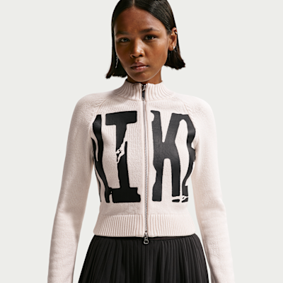 W+NSW+STREET+GRAPHIC+FZ+SWEATR.png